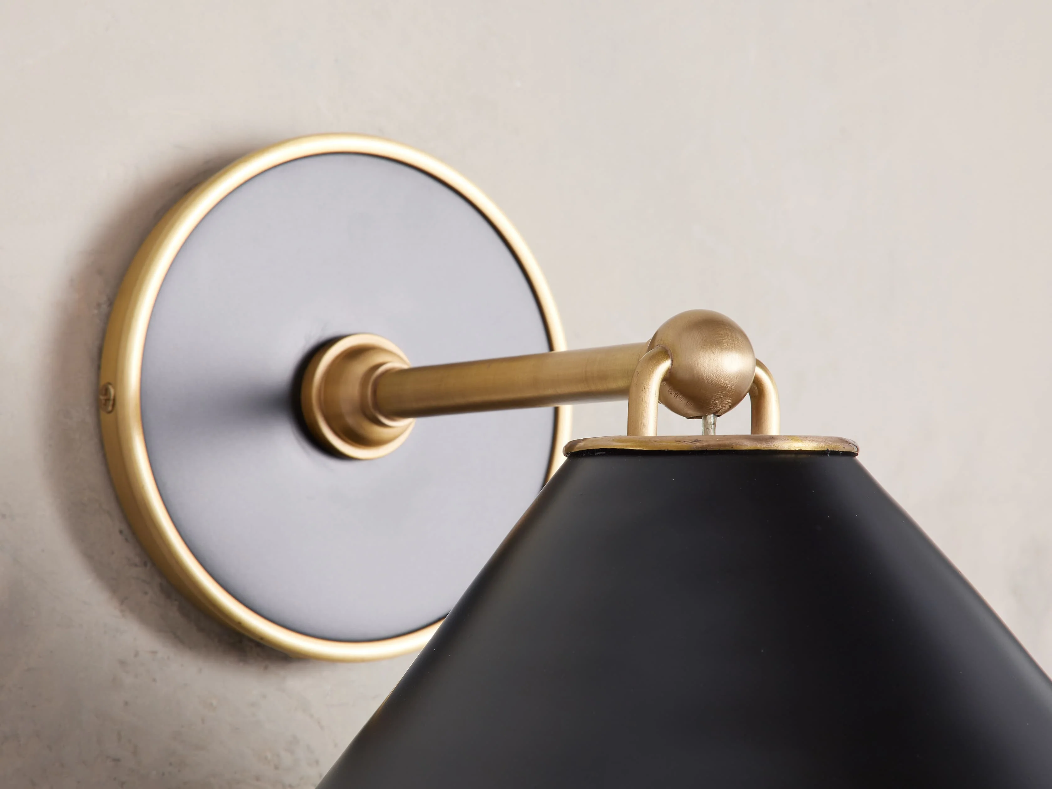 Arno Classic Minimalist Wall Sconce - Image 5