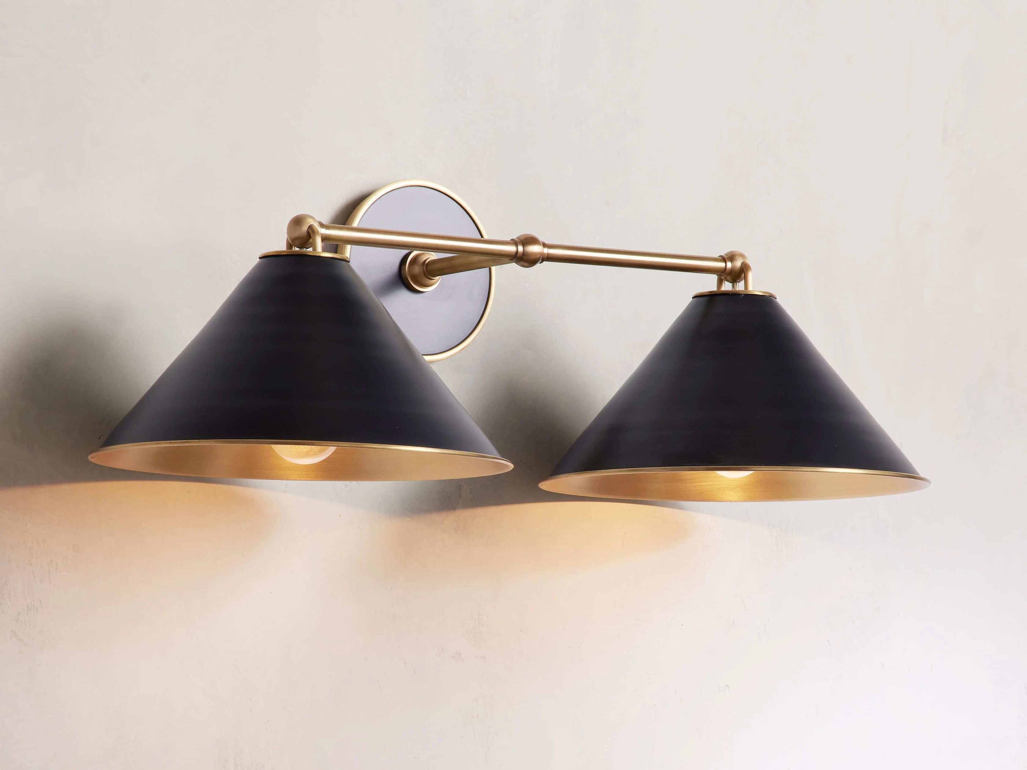 Arno Classic Minimalist Wall Sconce - Image 7