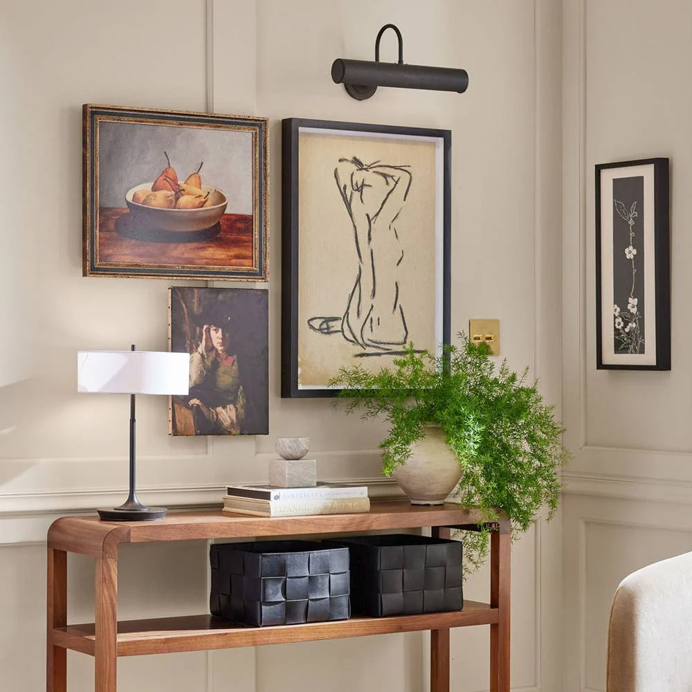 Calvire Elegant Form Picture Light - Image 11