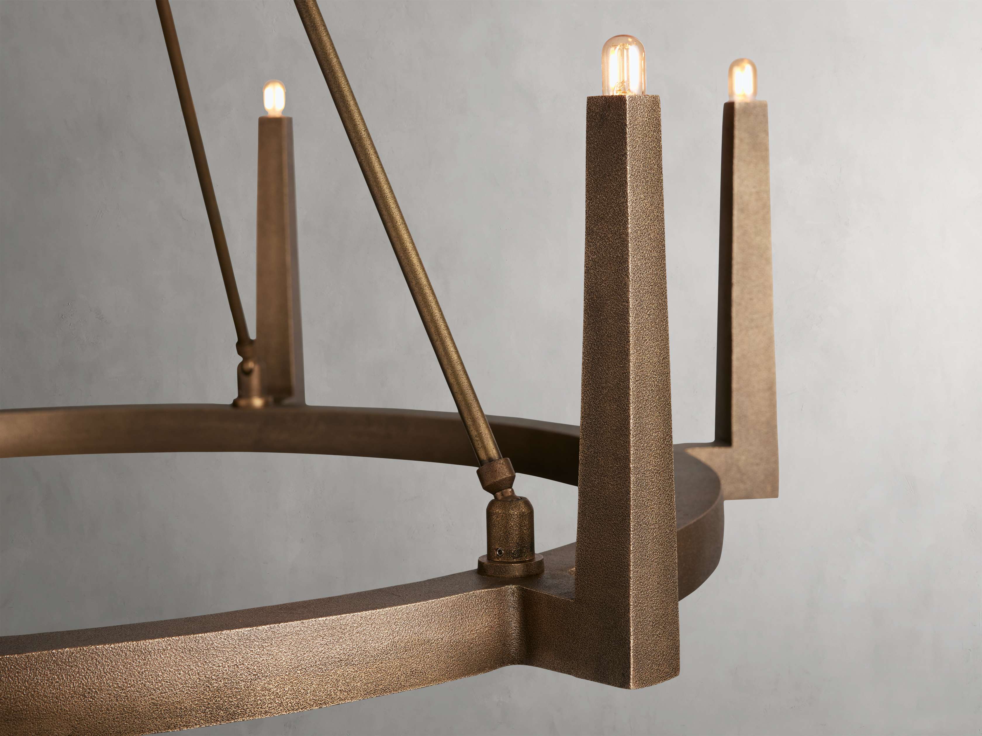 Emmet Geometric Frame Round Chandelier - Image 3